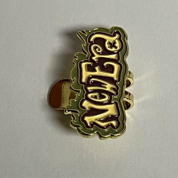 New Era Blip Hat Pin Pins Hats Bag Fitted Brim Clip Spell Out Gold Streetwear - Picture 5 of 9